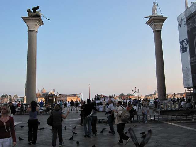 san_marco_pillar-flaskis2.jpg.a3037736c1a9f2a49a23fc1a2a69791a.jpg