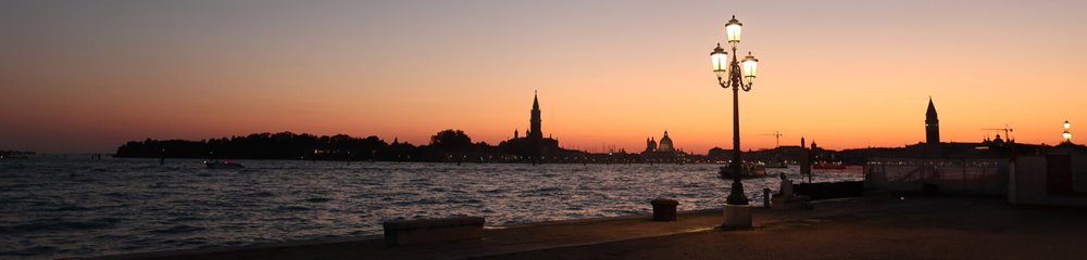 venedig.thumb.jpg.60b9bfa42d94eb425db3f343c0c66b44.jpg